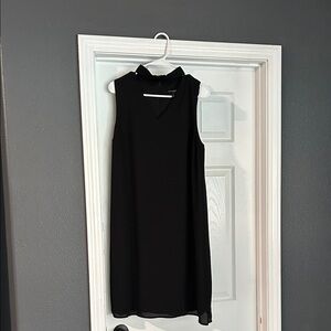 Banana Republic Black Sleeveless Shift Dress